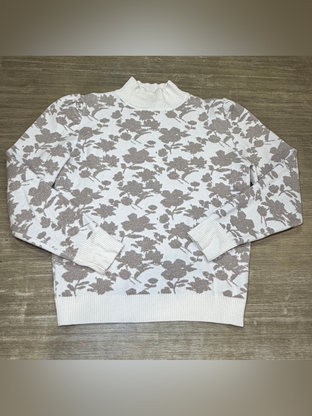 On 12th petite Women's Floral Mock Neck Sweater - White and Taupe